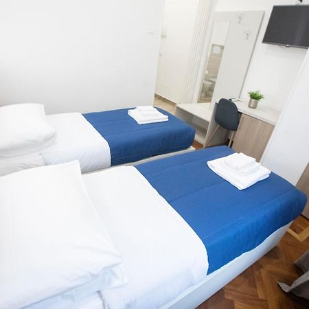 Hall Inn B&B In נאפולי מראה חיצוני תמונה
