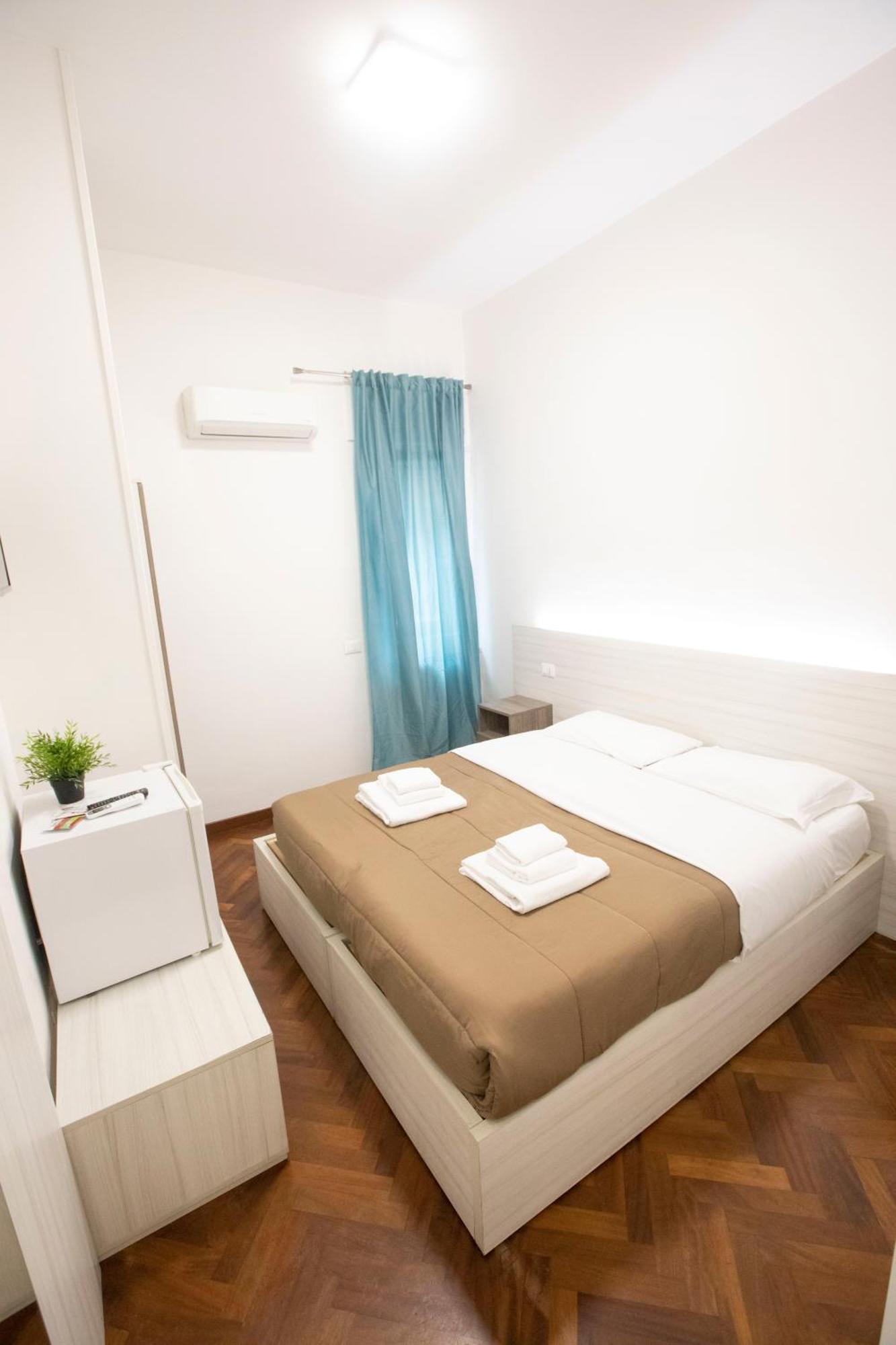 Hall Inn B&B In נאפולי מראה חיצוני תמונה