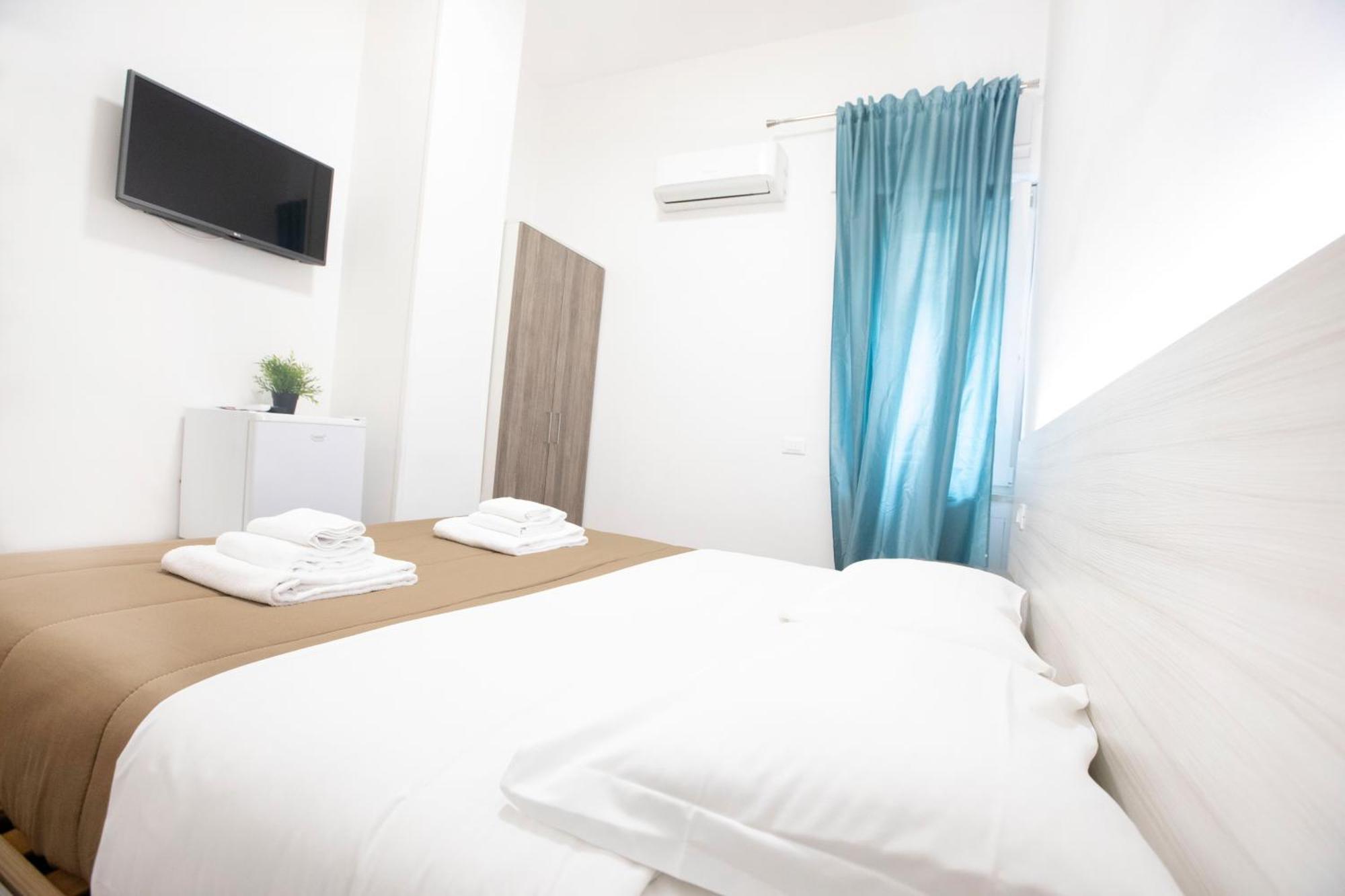 Hall Inn B&B In נאפולי מראה חיצוני תמונה